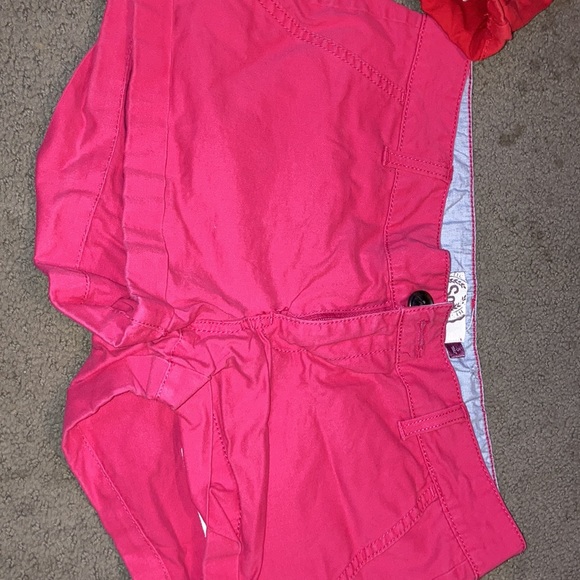 Shorts - Picture 2 of 3